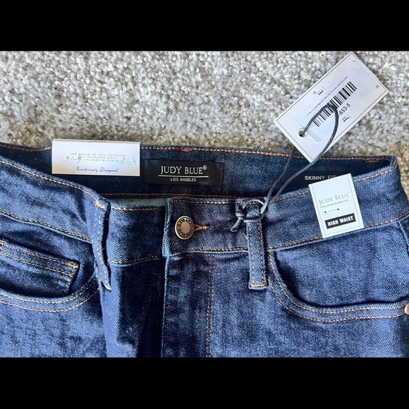 NWT. Judy Blue SARATOGA SPRINGS HIGH RISE EMBROIDERED POCKET SKINNY - Picture 2 of 5